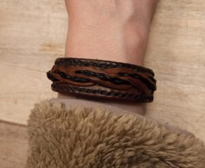 Armband van leer met paardenhaar