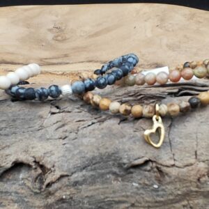 Variatie van edelsteen armbandjes